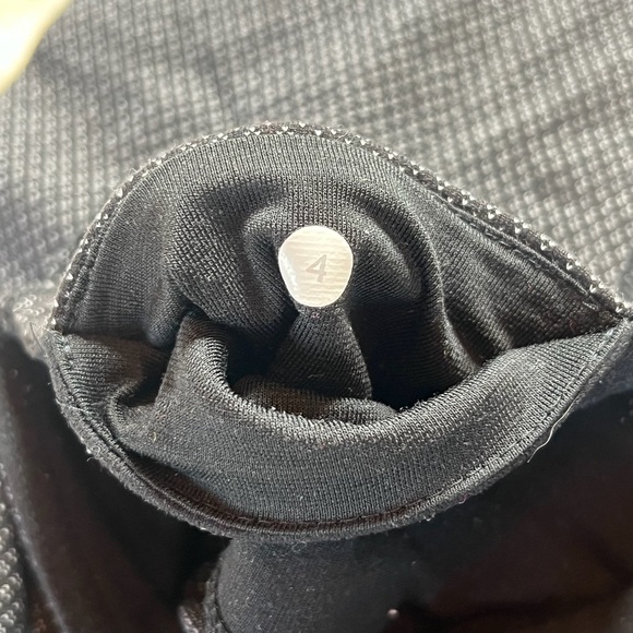 lululemon Sz 4 Winder Under Black Leggings - Picture 7 of 8